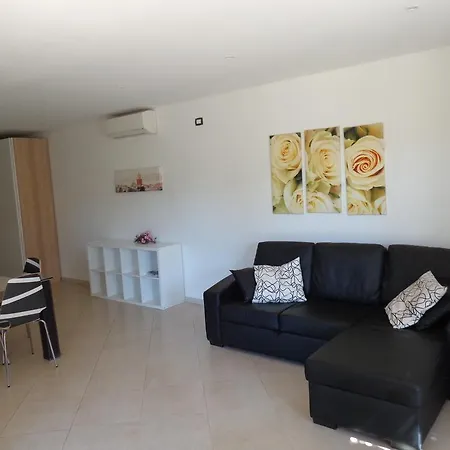 Angelina Jardin Apartmán *